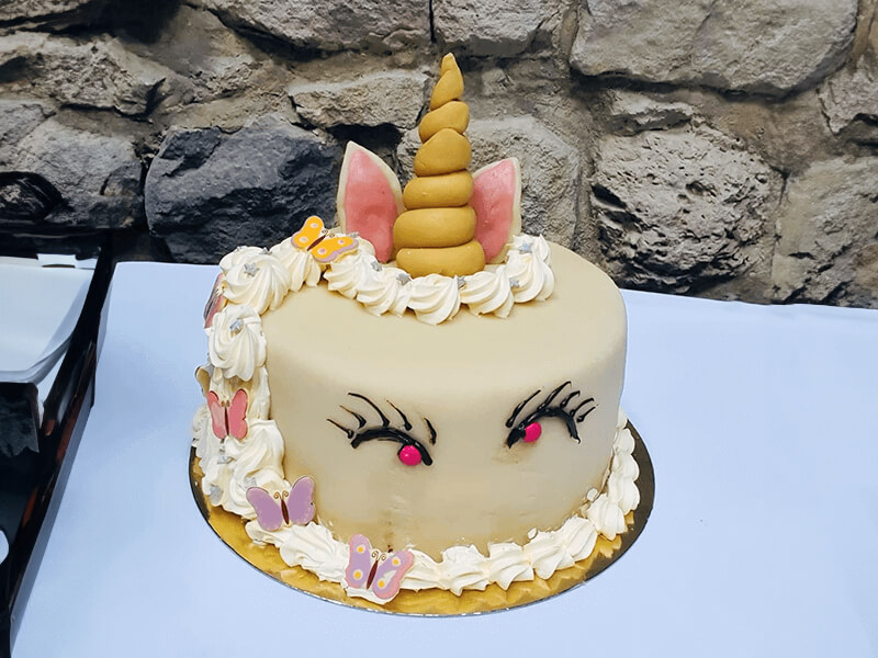 Gâteau d'anniversaire Thème "Licorne"