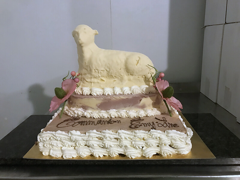 Gâteau de communion d'Emmy-Line